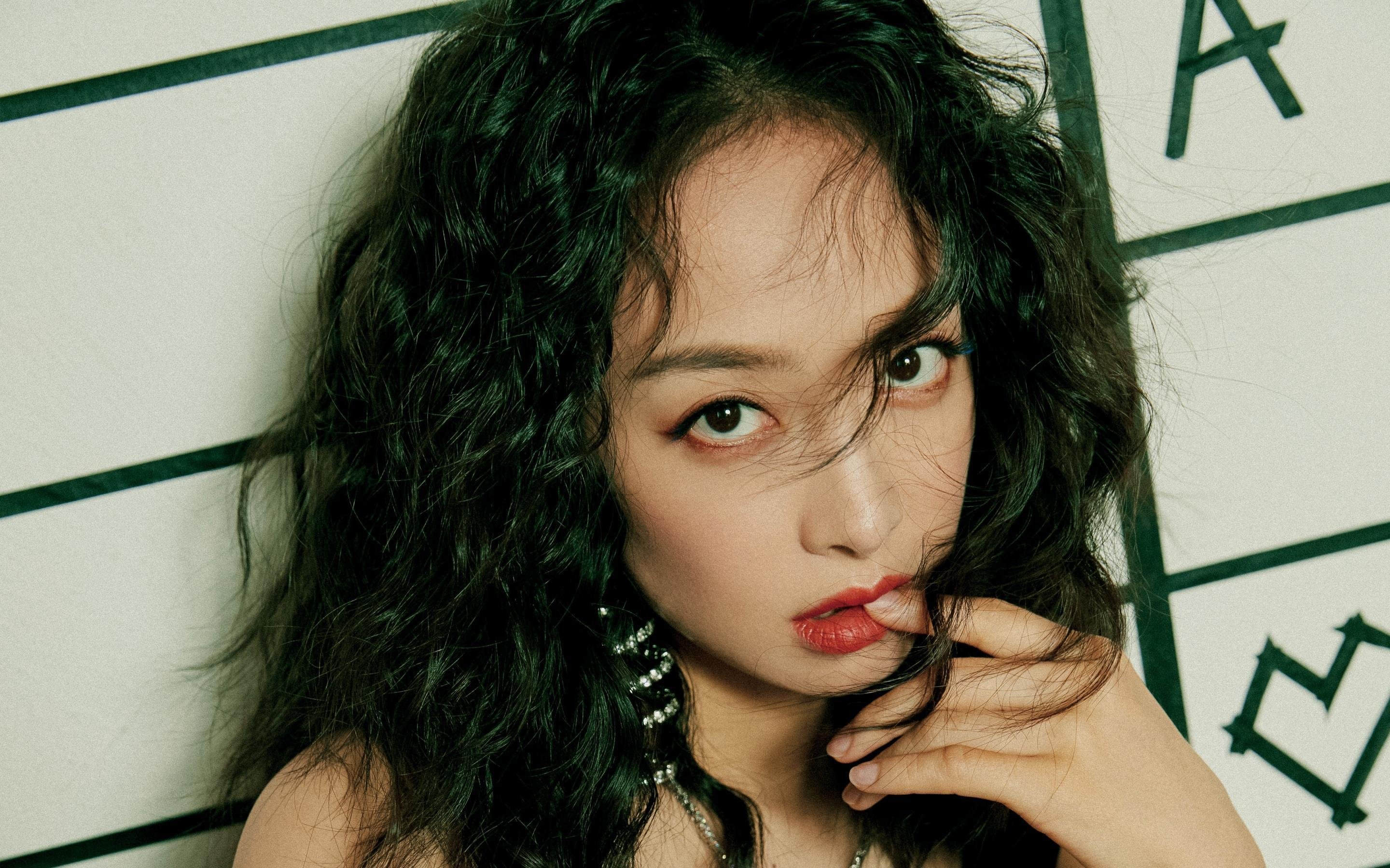 平行宇宙的体育头条，突尼斯碾压毕尔巴鄂，C罗东决接管比赛