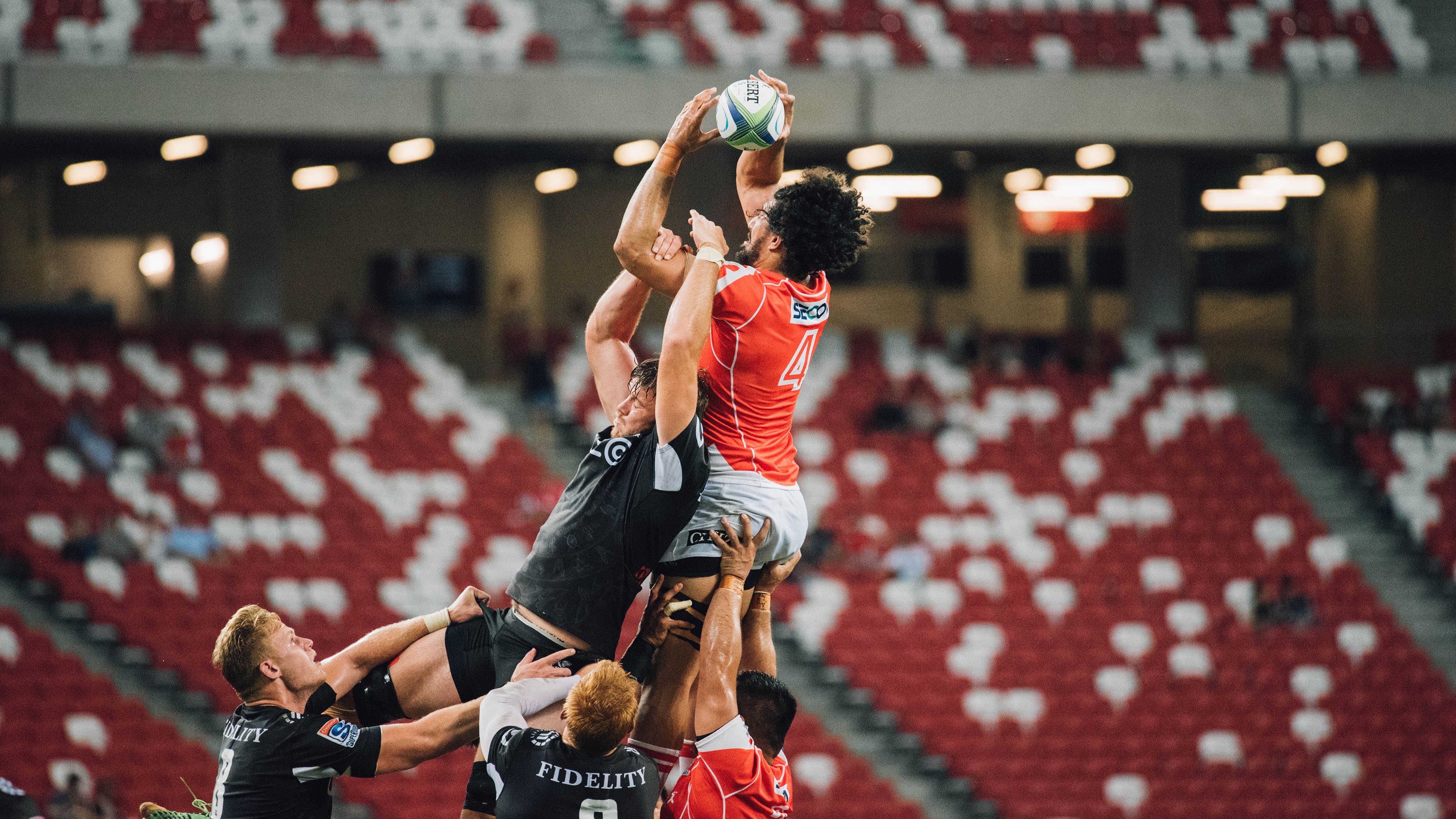 1.霍勒迪末节屠龙，火箭队逆天改命击碎广东王朝（突出戏剧性与历史意义）