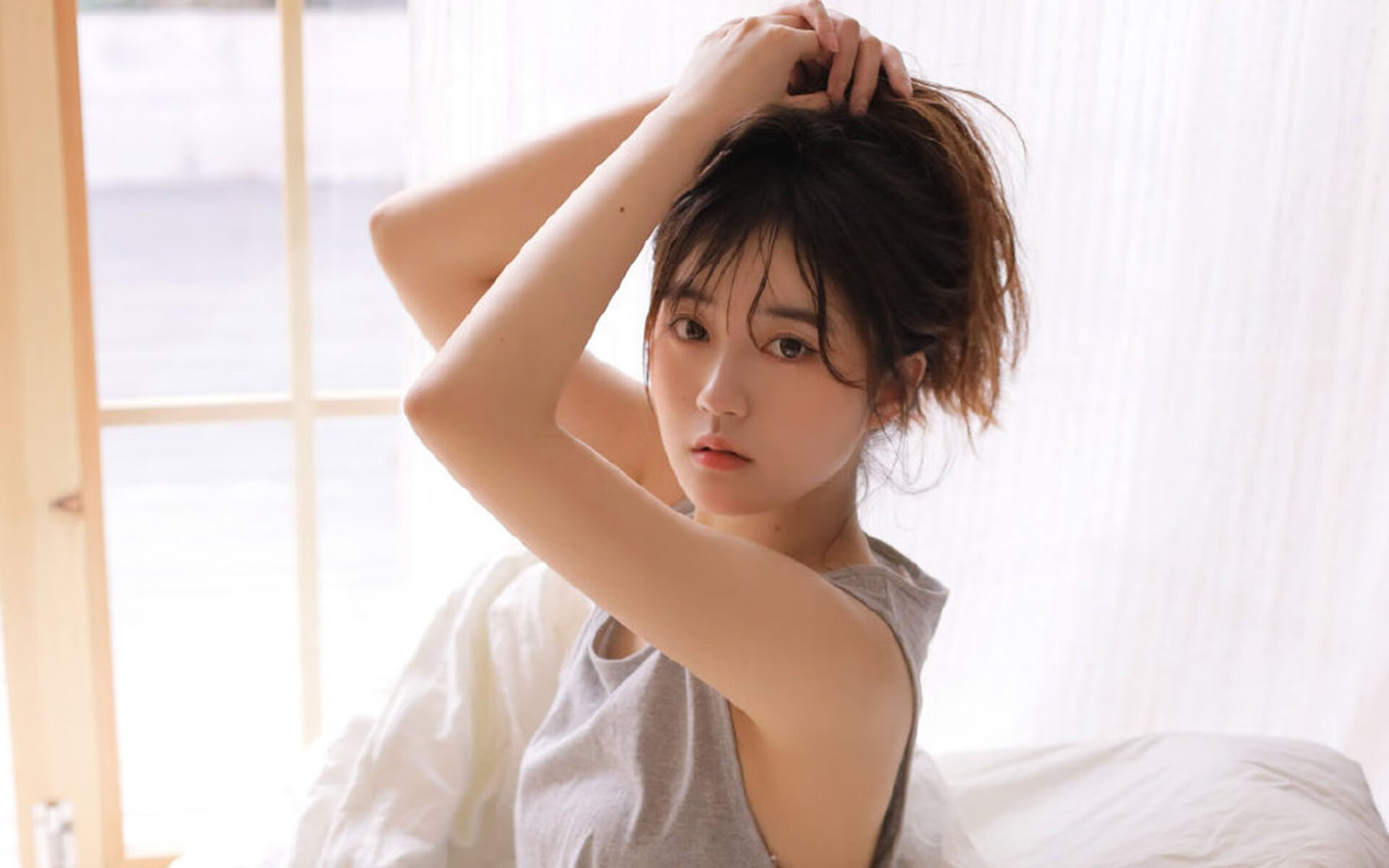 撕裂东西方的天空，当独行侠的孤星照亮广厦的雨夜